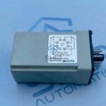 Omron LG2-D B | Voltage Sensor - Image 3