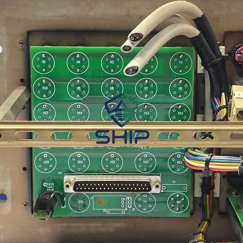 CE05-01 (5) Rolls Royce CE05-01 (E-7001-41-44) | 8-Channel Dimmer Switch Module